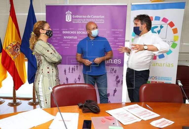 La Red Europea de Lucha Contra la Pobreza y la Exclusión Social presentó este miércoles el informe (Foto EFE / Elvira Urquijo A.)